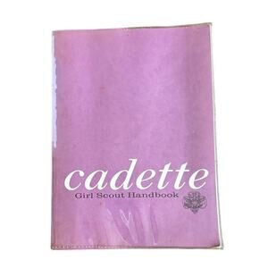 CADETTE Girl Scout Handbook 1963 - 71 Paperback-With Colored Illustrations